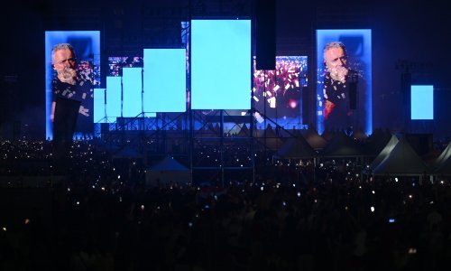 Masovnost i koketiranje s fašizmom: Ovako su vodeće svjetske agencije izvijestile o Thompsonu