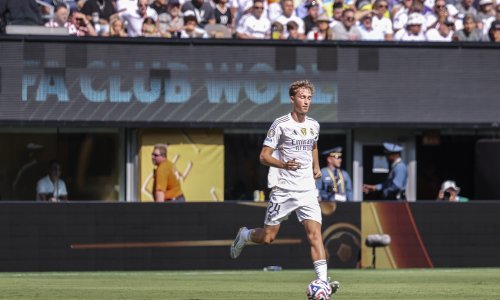 Umjesto slavlja s igračima, on je imao potrebu ispričati se Realovim navijačima