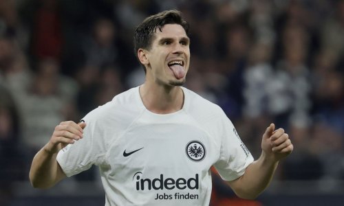 Mladi hrvatski napadač ipak neće u Dinamo; ostaje u Bundesligi