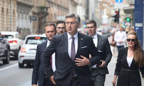 Plenković: SDP, Možemo i Vučić pričaju isto o Thompsonu. Kao da su sad shvatili kako izgleda njegov koncert
