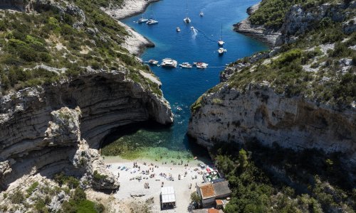 Pogledajte kako iz zraka izgleda jedna od najljepših plaža na Jadranu