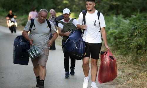 Više od 6 tisuća ljudi krenulo u 'Maršu mira' prema Srebrenici