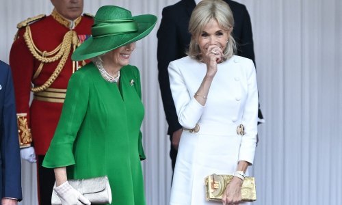 Zasjenila i kraljicu: Brigitte Macron briljirala u elegantnoj bijeloj haljini