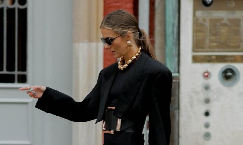 Dok traju sniženja, Zara je lansirala neodoljive modele dugih haljina