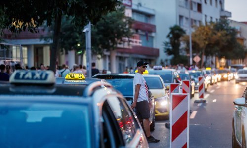 Taksi-tržište u Splitu potpuno podivljalo: 'Jedna dozvola ide na 30 vozila'