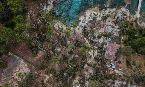 Pogledajte kako iz zraka izgleda uvala Bene na Marjanu nakon orkanskog nevremena