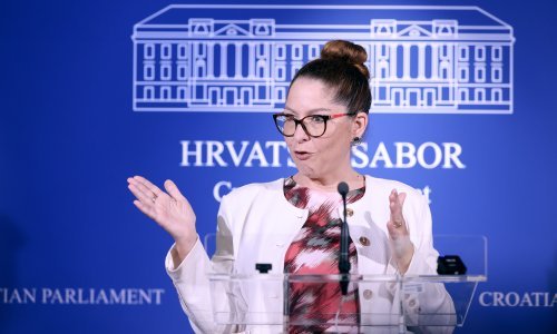 Pravobraniteljica: 'Za dom spremni' je protuustavan pozdrav, treba osuditi glorifikaciju ustaštva