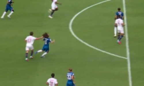 Pogledajte jedan od najbizarnijih crvenih kartona u posljednje vrijeme! Šokantan potez zvijezde PSG-a