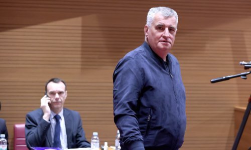 Bulj pozdravio sa ZDS, a onda su krenule međusobne uvrede: 'Jugokomunistički gojenac', 'profiter i smeće jedno'