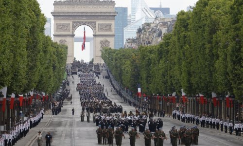 Nacionalni praznik u Francuskoj; vojska pokazala 'borbenu spremu'