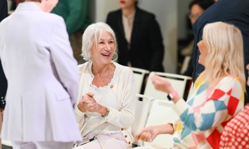 Drastična promjena Helen Mirren: Oprostila se s dugom kosom i prigrlila šiške