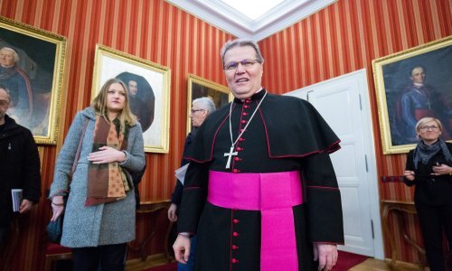 Tučnjava u uredu đakovačkog nadbiskupa. Hranića napao nećak