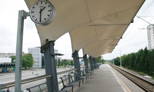 Dječak dignuo noge na sjedalo, vlak HŽ-a kasnio gotovo sat vremena: Posla imala i policija