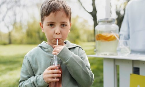 Upozorenje roditeljima: Djeca cijelo ljeto piju piće koje može biti opasno po život