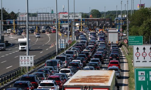 Kilometarske kolone i prekid prometa zbog nesreće: Pogledajte gdje je najgore