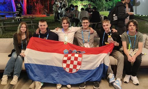 Stigla medalja i pohvale s Matematičke olimpijade