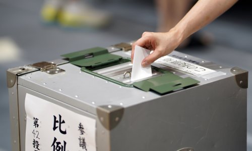 Japanci izlaze na birališta, izbori ključni test za premijera Ishibu
