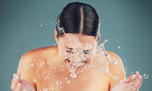 Dermatologinja otkriva vječnu beauty dvojbu: Koliko puta trebamo čistiti lice