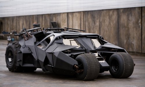 Neymar kupio Batmobile za 1.3 milijuna eura, a ne može ga voziti