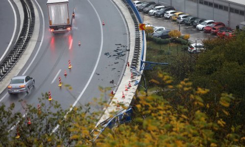 Na vijaduktu se sudarili kamion i automobil: Jedna osoba poginula