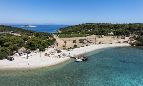 Nestvarna ljepota ovog otoka u blizini Visa mnoge će ostaviti bez daha