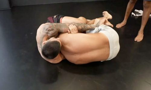 UFC-ov prvak na sparingu prebio trojicu YouTubera. Pogledajte kako su prošli
