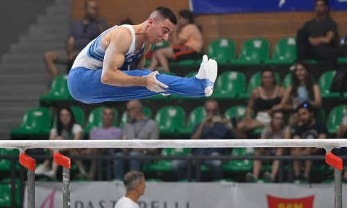 Talijanski gimnastičar doživio stravičan pad na Univerzijadi. Kolege se od šoka povukle s natjecanja