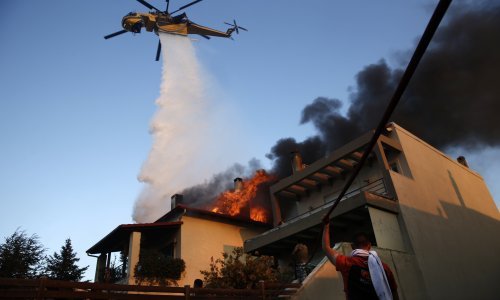 Vatrogasci se bore s požarima u Turskoj, Albaniji: U Grčkoj uhićeno 13 osoba zbog podmetanja
