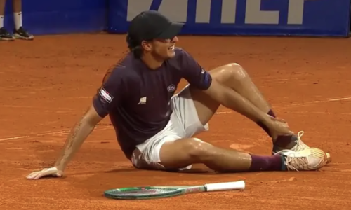 Pogledajte bizaran kraj turnira u Umagu. Talijan osvojio naslov pa se ozlijedio dok je slavio