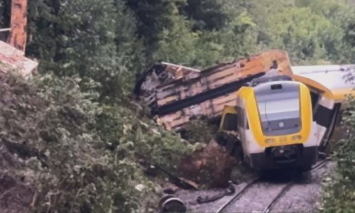Vlak iskočio iz tračnica u Njemačkoj: Najmanje troje poginulih i više od 30 ozlijeđenih