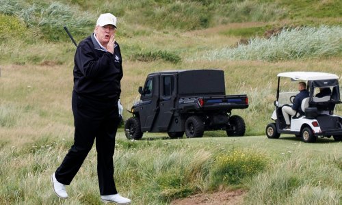 Trumpa po terenu u Škotskoj pratio 'Golf Force One', evo o čemu je riječ