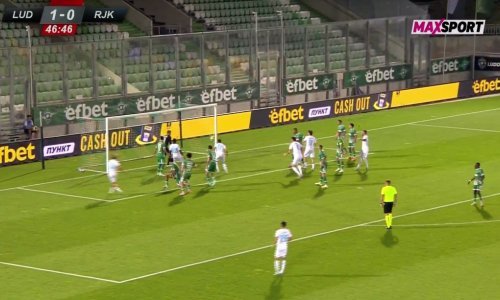 Pogledajte što je promašila Rijeka! Fruk krasno u vratnicu, a onda je Menalo ostao sam ispred prazne mreže...