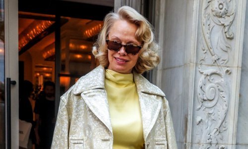 Pamela Anderson šokirala je promjenom frizure, a kosa joj zbog ovog tako dobro izgleda
