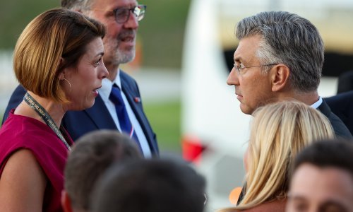 Svečanost u NSK: Na domjenku nakon mimohoda političari, branitelji, sportaši