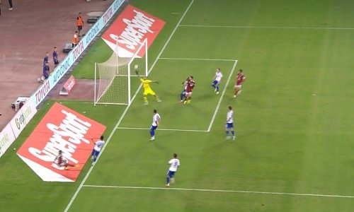 Pogledajte kakav je gol primio Ivušić; Poljud je pretrnuo