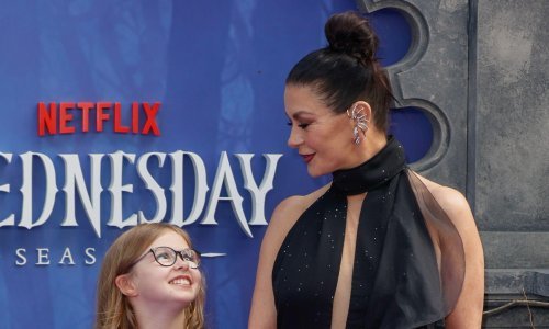 Bolju pratnju nije mogla ni zamisliti: Evo koga je na premijeru povela Catherine Zeta-Jones