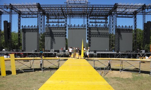 Thompsonov koncert je pred vratima: Pozornica u Sinju je impresivna, iznenađenja na pomolu