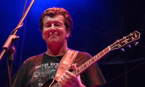 Nezaboravna noć uz Bajagu u Puli: Koncertna poslastica pod zvjezdanim nebom