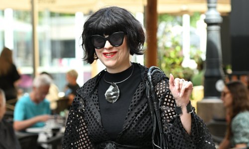 Poznati na špici: Mirela Holy privukla je sve poglede, a tek kada vidite sandale…