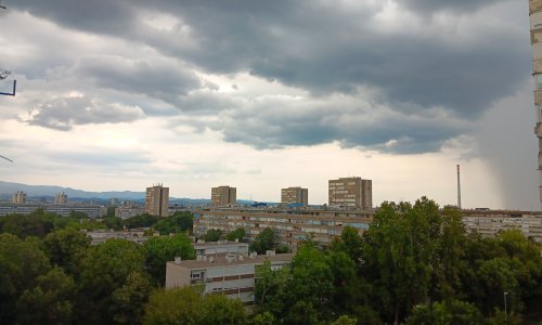 VIDEO Stigla drastična promjena vremena, snažan pljusak sručio se nad Zagrebom