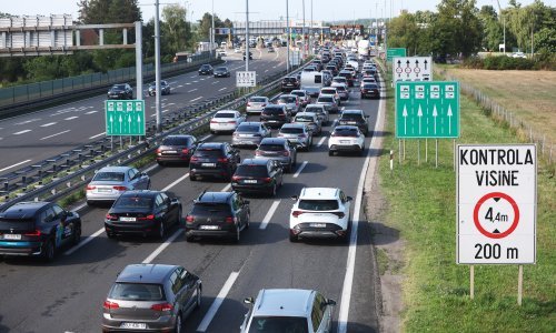Gužve na cestama uoči Velike Gospe, HAK izdao preporuke vozačima