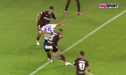 Pogledajte kako je Hajduk dobio penal; spasio ga je VAR