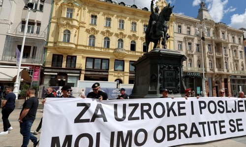 Antiratna akcija u Zagrebu povodom 30. godišnjice 'Oluje': 'Zločini su odgovornost svih nas'
