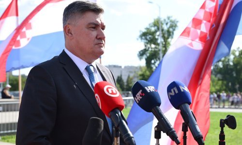 Milanović odlikovao i promaknuo 297 pripadnika Oružanih snaga RH