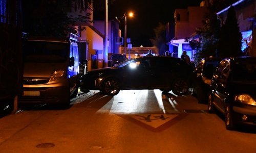 Pijan pomeo četiri automobila i građevinsku skelu