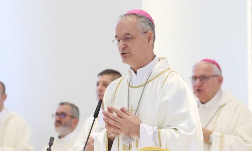 Kutleša u Kninu: Bez Boga, zastava je samo komad tkanine