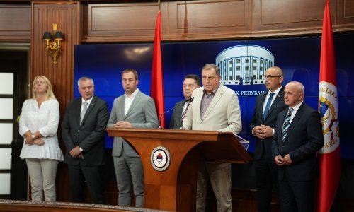 Smijenjeni Dodik pokušava izbjeći zatvor, a komentira i 'Oluju': 'Slavi se etničko čišćenje'