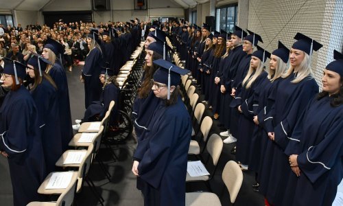 Vidljiv trend u društvu; žene su potplaćenije, znatno ih više diplomira i doktorira