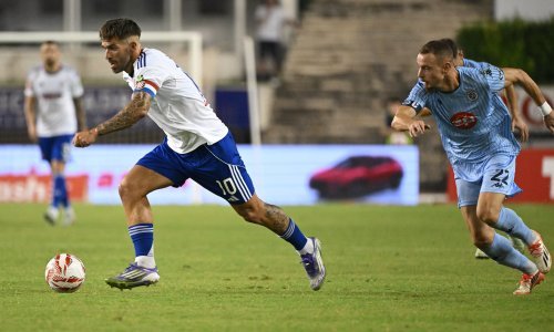 Pogledajte Livajin udarac petom koji je odsjeo na vratnici