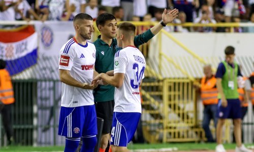 Trenutak koji se čekao; pogledajte kako je Poljud dočekao debi Ante Rebića